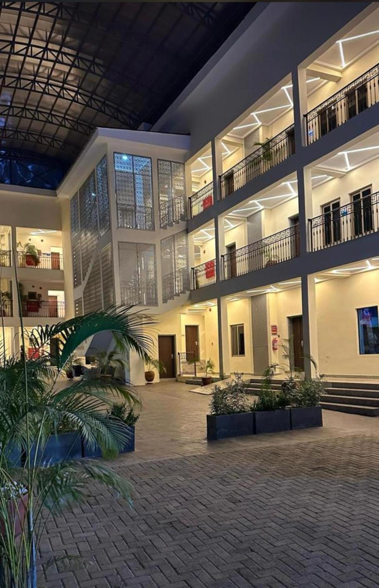 Stp Apartments Abuja Kültér fotó